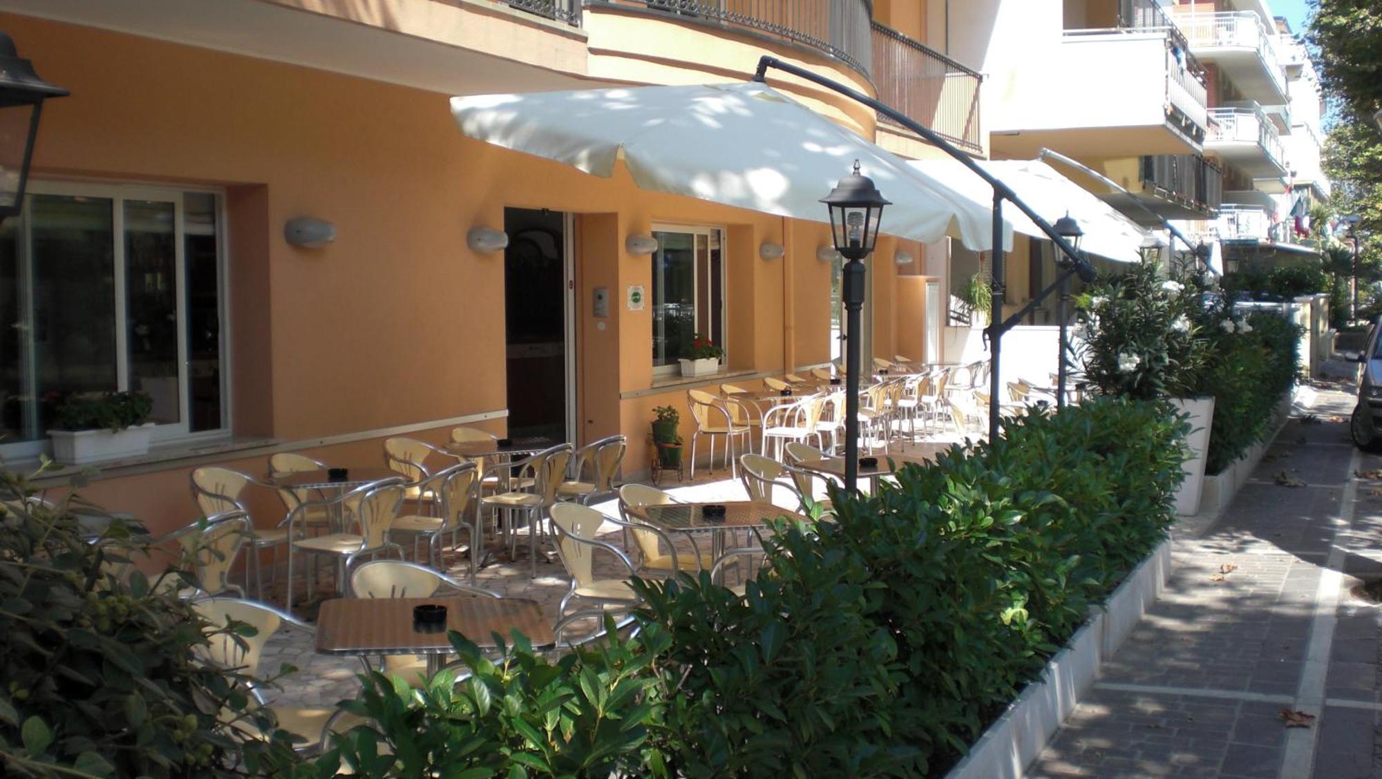 Hotel Silvia Misano Adriatico Luaran gambar