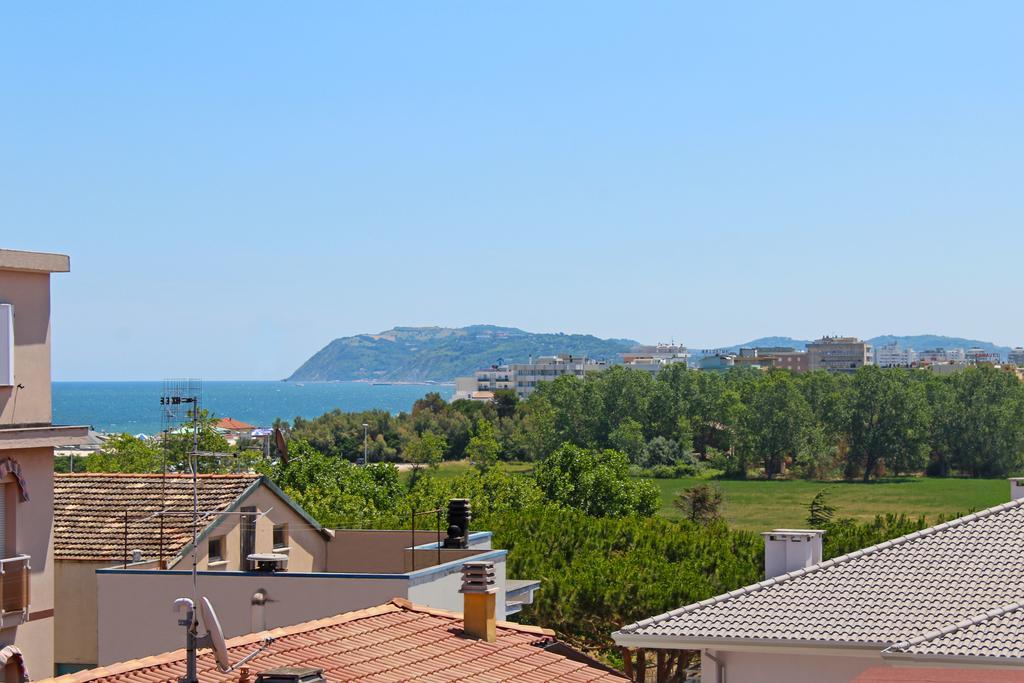 Hotel Silvia Misano Adriatico Luaran gambar