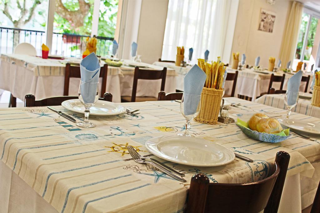 Hotel Silvia Misano Adriatico Luaran gambar