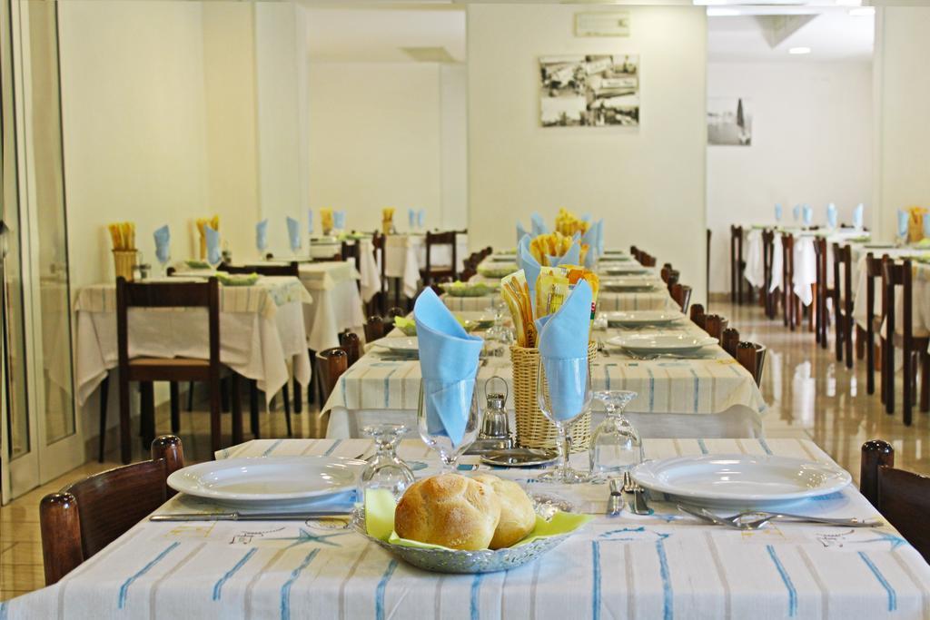 Hotel Silvia Misano Adriatico Luaran gambar