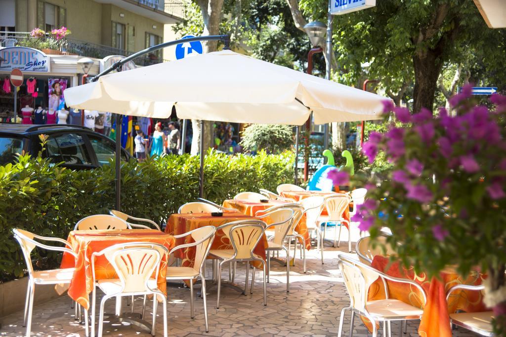 Hotel Silvia Misano Adriatico Luaran gambar